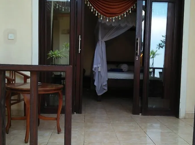 Warung Win Beach And Homestay ベッド・アンド・ブレックファスト バリ島